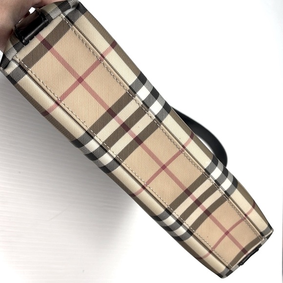 AUTHENTIC BURBERRY NOVA CHECK MEDIUM SHOULDER
HANDBAG - T-02-2 - Picture 13 of 17